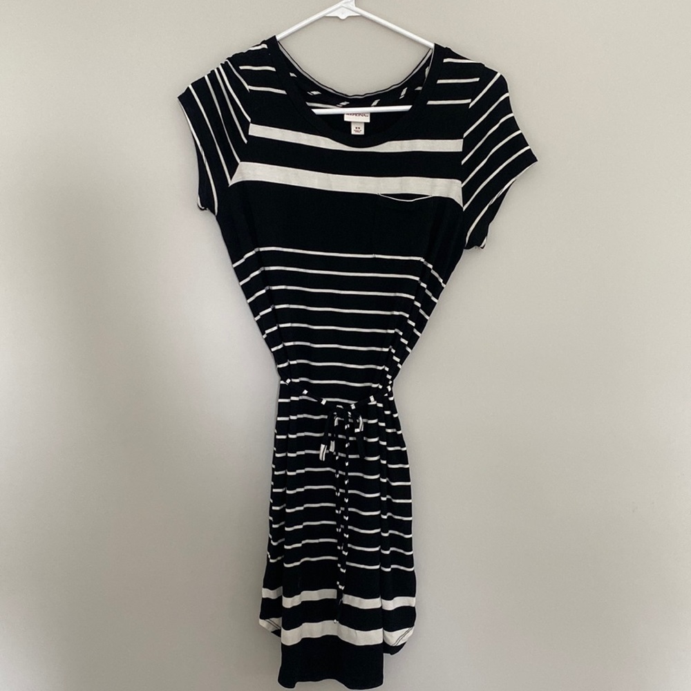 Black and White dress. Size XS
